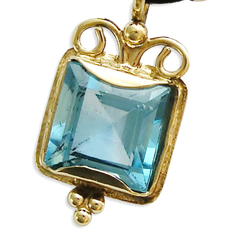 NG8890A Square topaz gold pendant with leather necklace