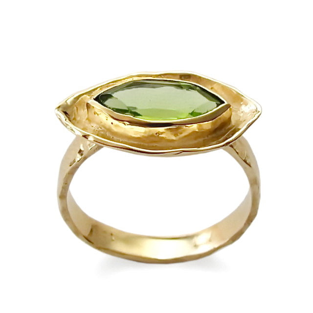 RG1040 Gold Ring with Marquise Peridot