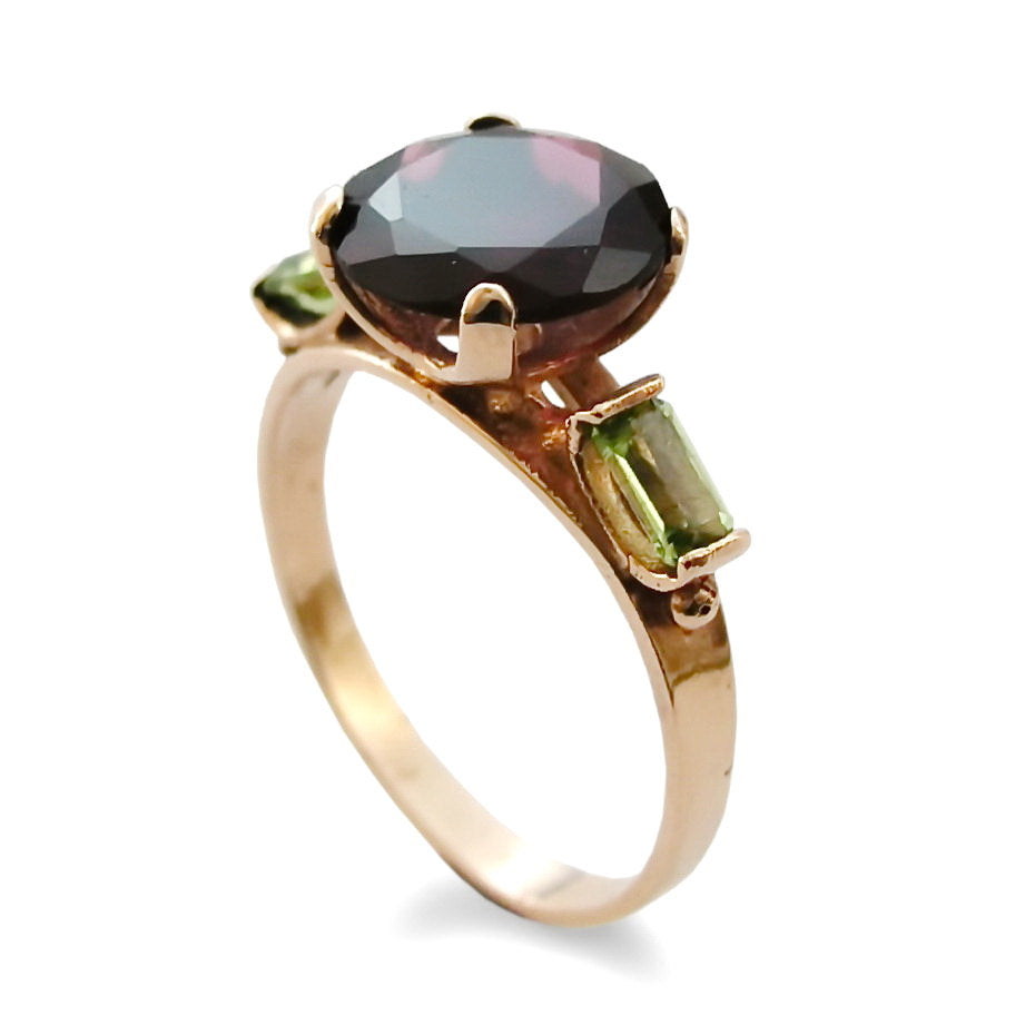 RG1244 Rose gold ring with Garnet and Peridot