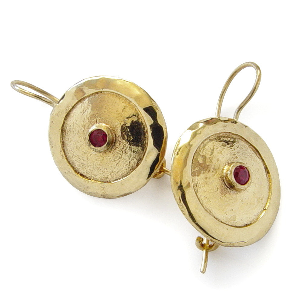 EG7821 Textured Gold round earrings with Ruby