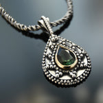 N0459 Mixed metals teardrop pendant necklace with green Quartz