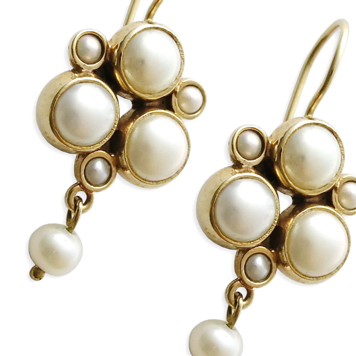 EG0707B Small Pearls chandelier earrings