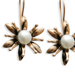 EG0798 Flower Gold and Pearls earrings