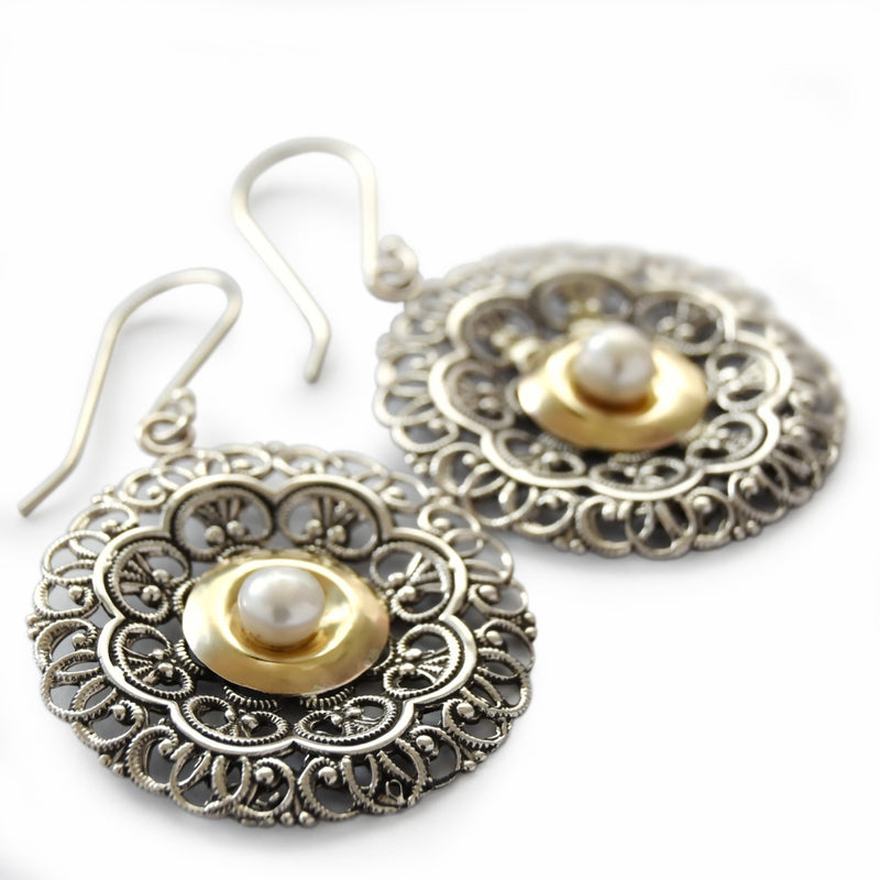 E2126G Two Tone Lace Earrings with Pearls
