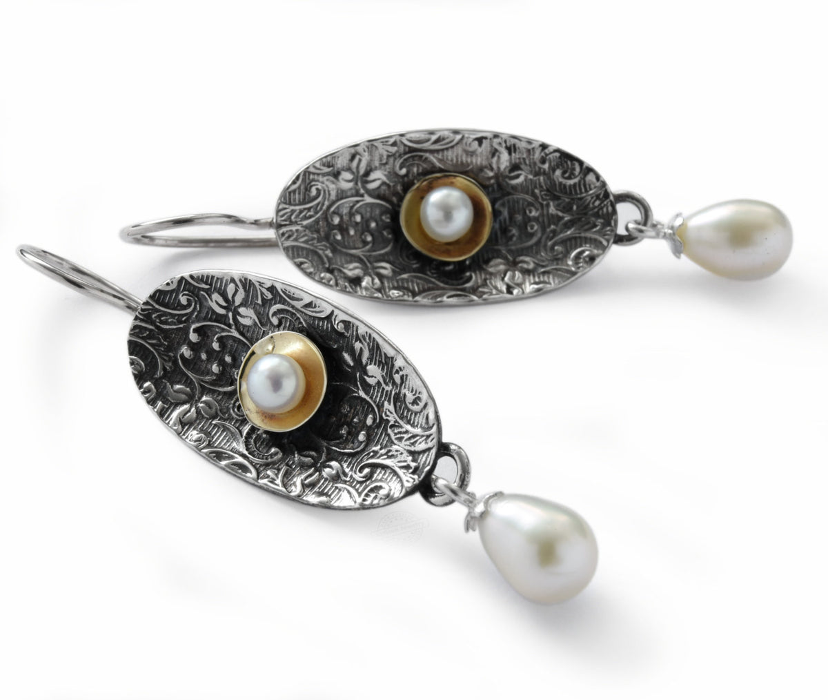 E2104G Floral oval silver earrings with pearl