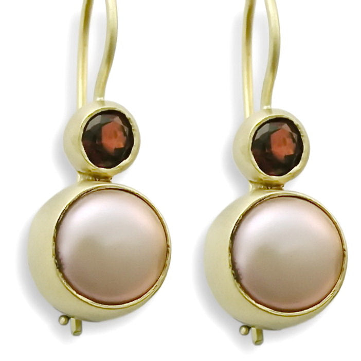 EG0759 Peach Pearl drop earrings